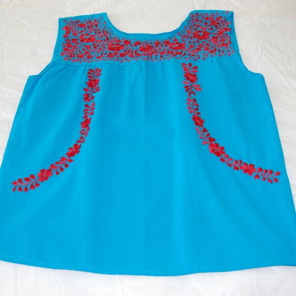 Sleeveless handmade Mexican embroidered blouse - Picture 3 of 3
